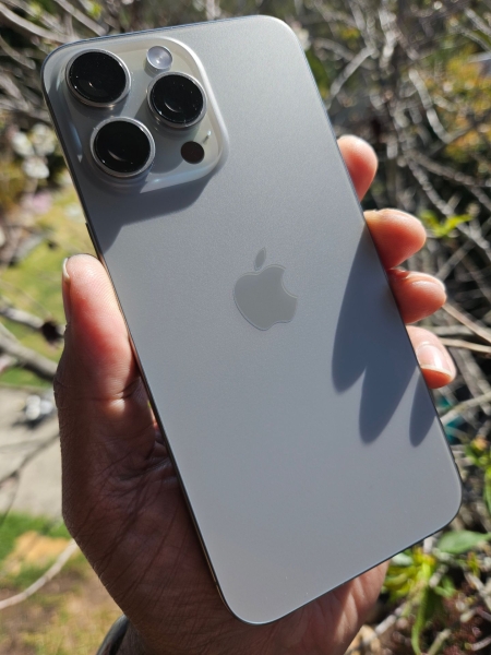 IPHONE 15 PRO MAX OU R$10.000,00 